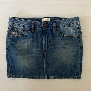 Perfect condition Diesel denim mini S.